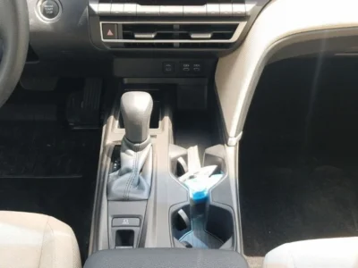 2025 Toyota Camry E 2.5 Litres 4 Cylinders Petrol Engine White Beige Sedan GCC Specs Automatic