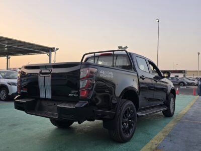 2026 ISUZU D-MAX GT 3.0L TURBO DIESEL4 Cylinders DC 4×4 Black Pickup Truck GCC Specs