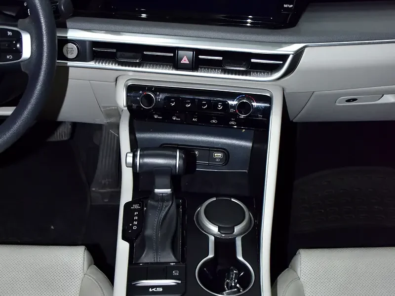 2023 Kia K5 Premium 4 Cylinders Petrol Engine Black Grey Sedan GCC Specs Automatic