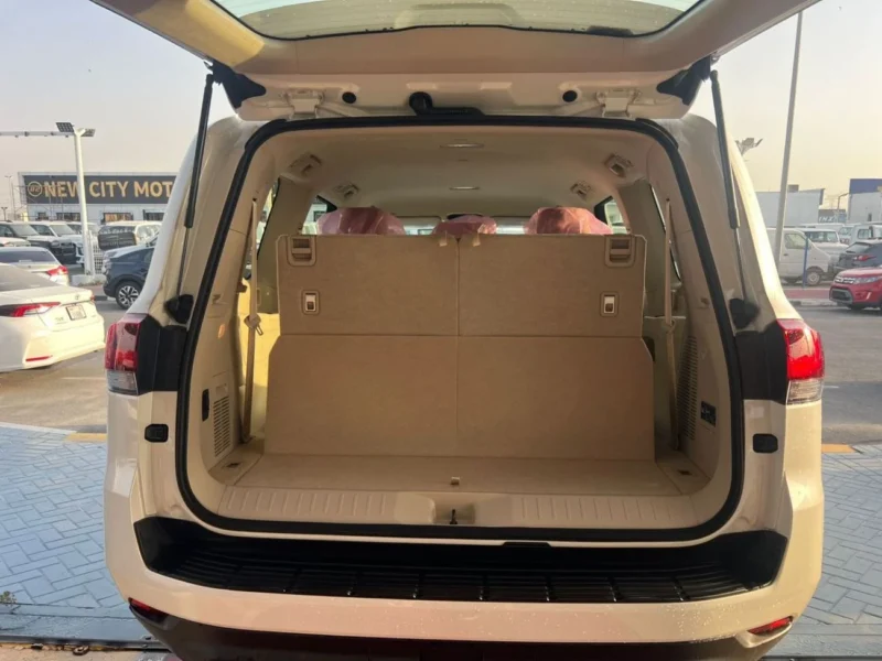 2026 Toyota Land Cruiser EXR 4.0 Litres 6 Cylinders Petrol Engine White Beige SUV GCC Specs