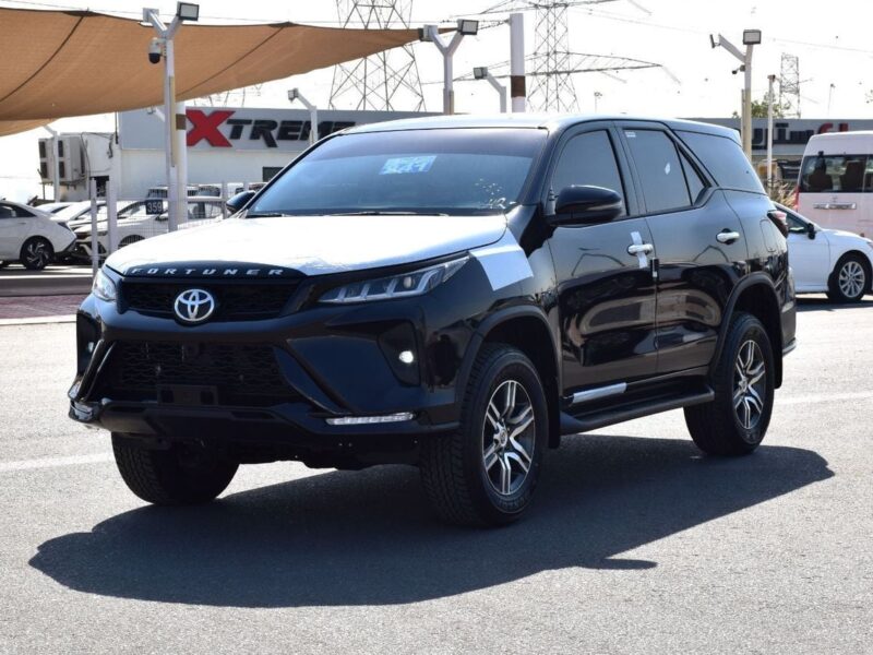 2026 Toyota Fortuner EXR 2.7 Litres 4 Cylinders Petrol Engine Black Beige SUV GCC Specs