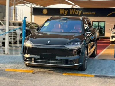 2025 AITO M9 STD 1.5 Litres 4 Cylinders Hybrid Engine Black Orange SUV Chinese Specs