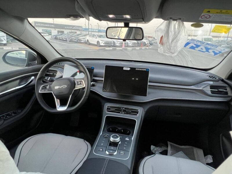 2025 BYD Destroyer 05 STD 1.5 L 4 Cylinders Hybrid Engine Black Beige Sedan Chinese Specs