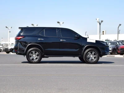 2026 Toyota Fortuner EXR 2.7 Litres 4 Cylinders Petrol Engine Black Beige SUV GCC Specs