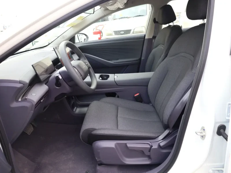 2026 Nissan N6 180 Air 1.5 Litres 4 Cylinders Engine PHEV AT White Grey Sedan Automatic