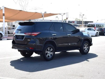 2026 Toyota Fortuner EXR 2.7 Litres 4 Cylinders Petrol Engine Black Beige SUV GCC Specs