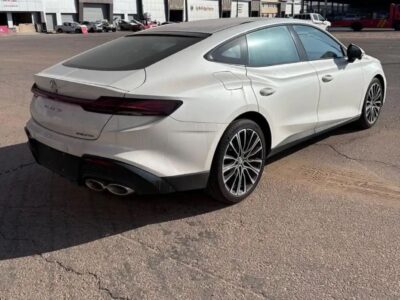 2026 MG MG7 2.0L Turbo Engine 4 Cylinders Petrol Engine White Maroon Sedan GCC Specs