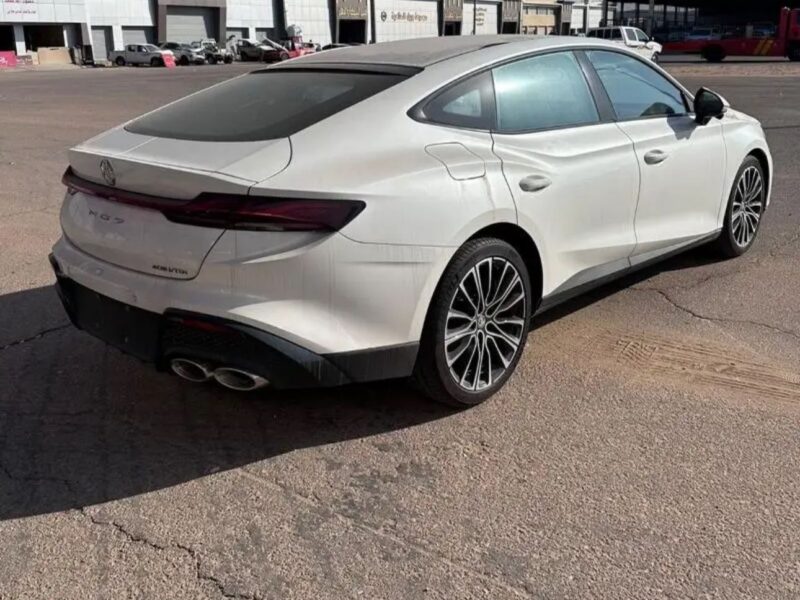 2026 MG MG7 2.0L Turbo Engine 4 Cylinders Petrol Engine White Maroon Sedan GCC Specs