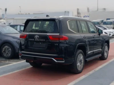 2026 Toyota Land Cruiser 300 VX 4.0 Litres 6 Cylinders Petrol Engine Black SUV GCC Specs
