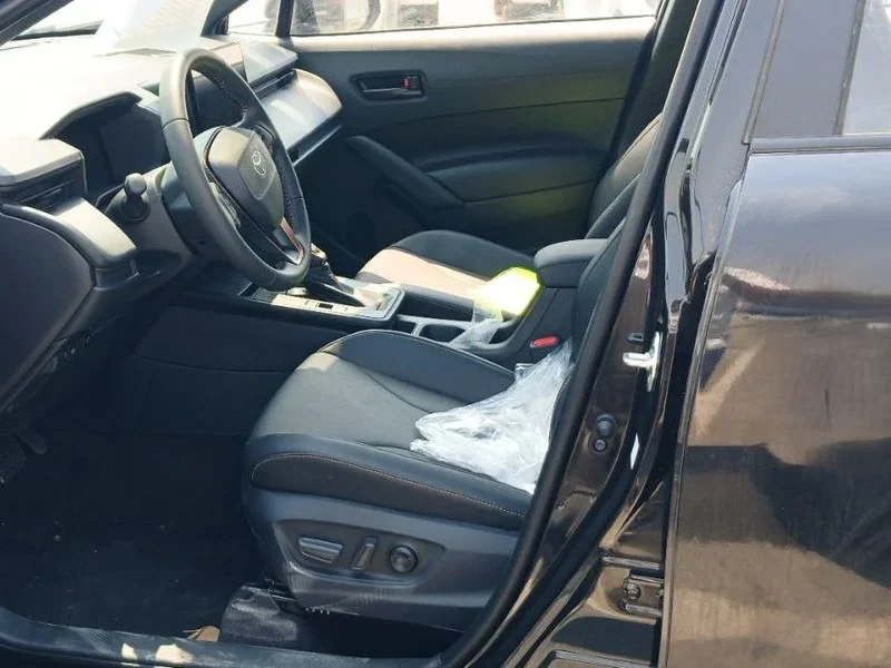 2026 Toyota Corolla Cross Elite 2.0 Litres HEV 4 Cylinders Engine Black SUV Chinese Specs