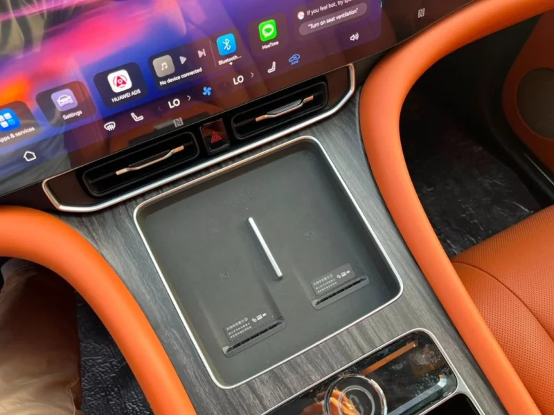 2025 AITO M9 STD 1.5 Litres 4 Cylinders Hybrid Engine Black Orange SUV Chinese Specs