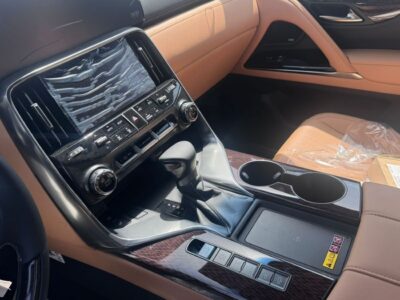 2026 LEXUS LX600 SIGNATURE 3.5L TURBO 6 Cylinders Petrol Engine Black Beige SUV GCC