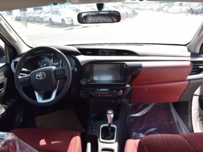 2026 Toyota Hilux SR5 2.7 Litres 4 Cylinders Petrol Engine White Maroon Pickup Truck GCC