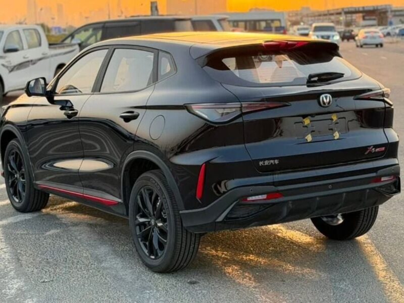 2026 Changan X5 Plus 1.5L 4 Cylinders PETROL Engine Black Maroon SUV Chinese Specs