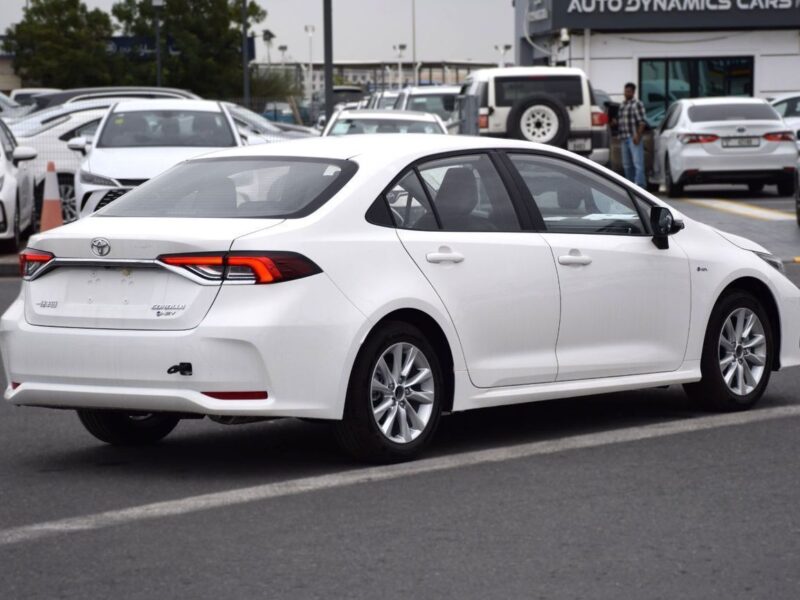 2025 Toyota Corolla XLI EXECUTIVE HEV 1.8L 4 Cylinders Engine White Grey Sedan GCC