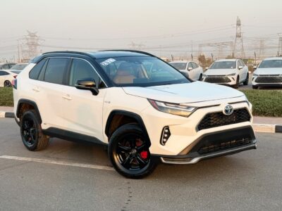 2022 TOYOTA RAV 4 XLE HYBRID 2.5 Litres V4 Engine White Mustard SUV American Specs