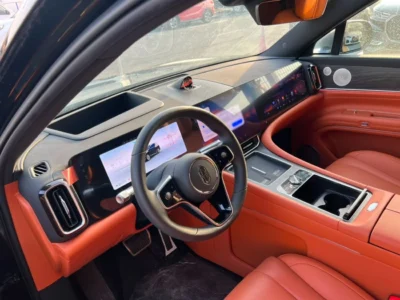 2025 AITO M9 STD 1.5 Litres 4 Cylinders Hybrid Engine Black Orange SUV Chinese Specs