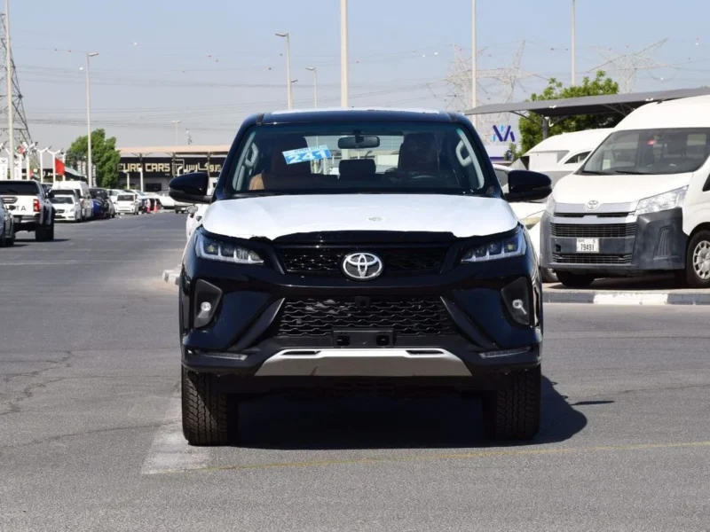 2026 Toyota Fortuner EXR 2.7 Litres 4 Cylinders Petrol Engine Black Beige SUV GCC Specs