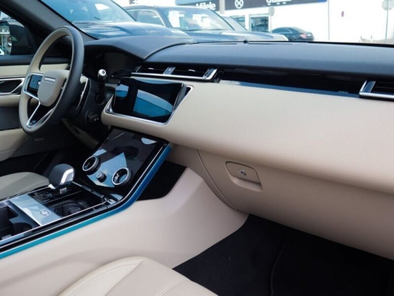 2021 Land Rover Range Rover Velar R-DYNAMIC SE 4 Cylinders Petrol Engine Black Beige SUV