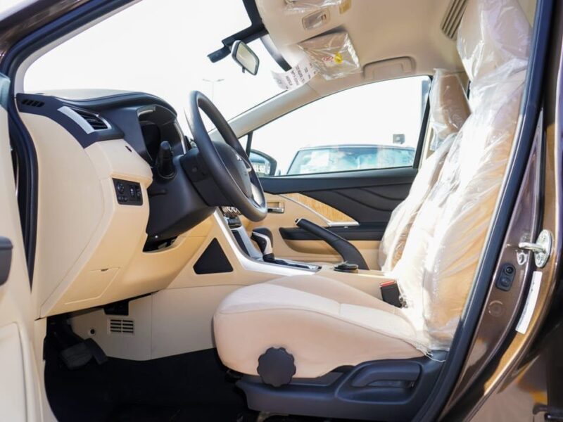 2023 Mitsubishi Xpander HIGH LINE 1.5 Litres 4 Cylinders Petrol Engine Brown Beige SUV GCC