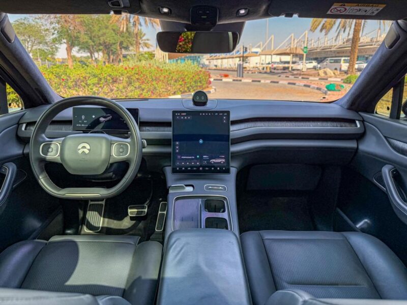 2022 Nio EL8 100 kWh Electric Vehicle Grey Black SUV European Specs Automatic