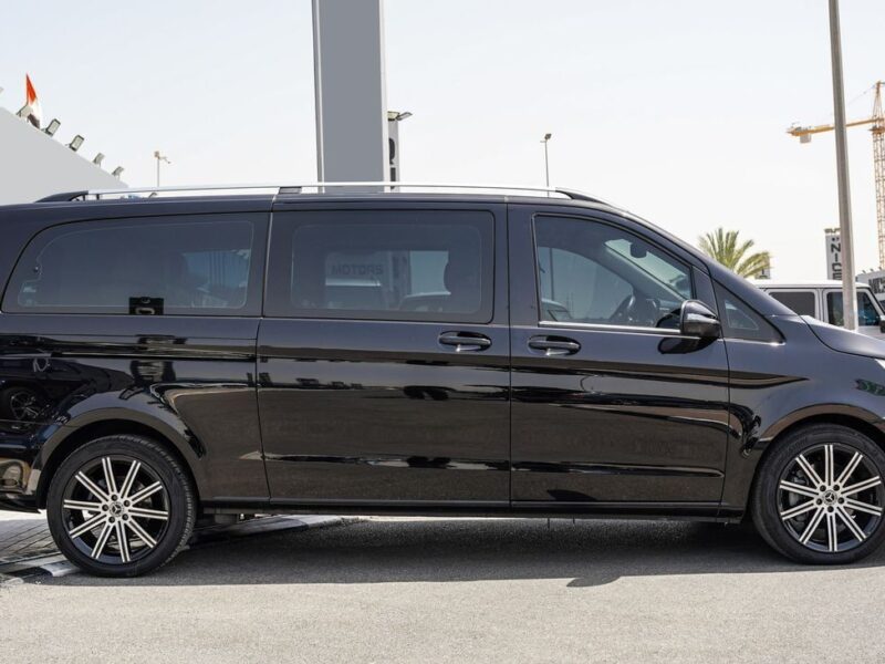 2023 Mercedes Benz V 250 AVANTGARDE 4 Cylinders Petrol Engine Black Beige Van GCC Specs