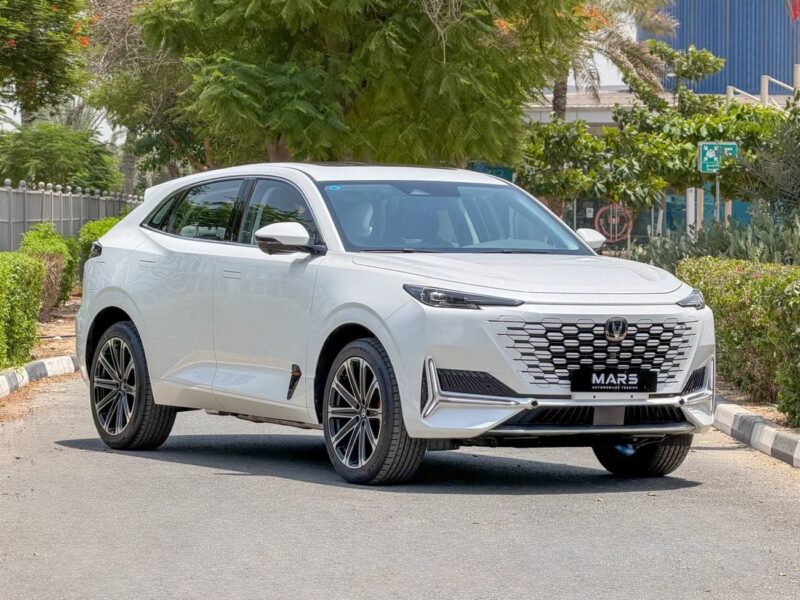 2024 Changan UNI-K Platinum 1.5 Litres Plug-in Hybrid 4 Cylinders Engine White Grey SUV
