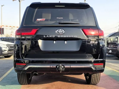 2026 Toyota Land Cruiser GXR 3.5L Twin Turbo 6 Cylinders Hybrid Engine Black Beige SUV