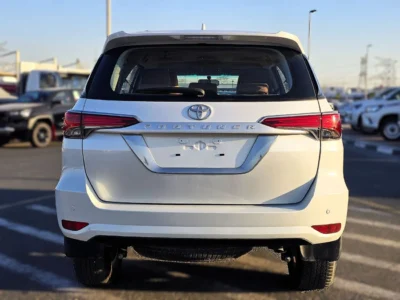 2023 Toyota Fortuner 2.7 Litres 4 Cylinders Petrol Engine White Tan SUV GCC Specs