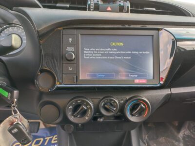 2026 Toyota Hilux SR5 Double Cabin 2.4L Diesel 4 Cylinders Turbo Engine White Black Pickup