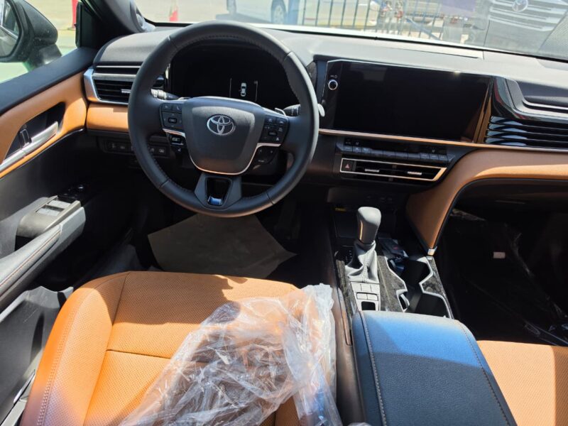 2026 Toyota Camry Lumiere 2.5L Dynamic Force 4 Cylinder Hybrid Petrol Black Tan Sedan GCC