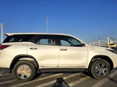 2023 Toyota Fortuner 2.7 Litres 4 Cylinders Petrol Engine White Tan SUV GCC Specs