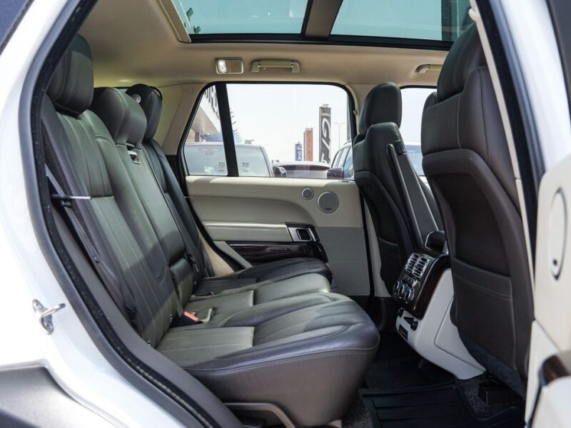 2016 Land Rover Range Rover HSE 3.0 Litres 6 Cylinders Petrol Engine White Brown SUV GCC
