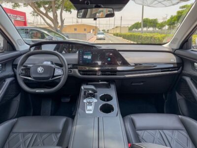 2024 Changan UNI-K Platinum 1.5 Litres Plug-in Hybrid 4 Cylinders Engine White Grey SUV