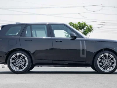 2022 Land Rover Range Rover HSE P530 4.4L Twin‑Turbo V8 Engine Black Burgundy SUV GCC Specs