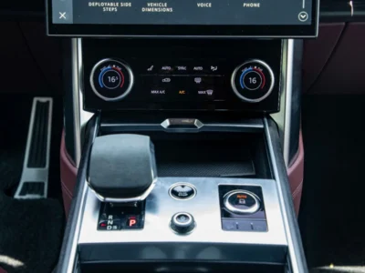 2022 Land Rover Range Rover HSE P530 4.4L Twin‑Turbo V8 Engine Black Burgundy SUV GCC Specs