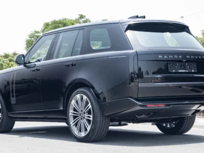 2022 Land Rover Range Rover HSE P530 4.4L Twin‑Turbo V8 Engine Black Burgundy SUV GCC Specs