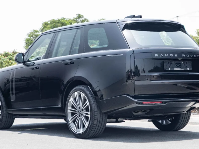 2022 Land Rover Range Rover HSE P530 4.4L Twin‑Turbo V8 Engine Black Burgundy SUV GCC Specs