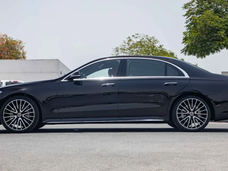 2024 Mercedes-Benz S500 4MATIC 3.0L Turbocharged Inline-6 Petrol Engine Black Tan Sedan GCC