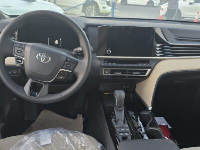 2026 Toyota Camry LE 2.5L Dynamic Force 4 Cylinder Hybrid Petrol White Beige Sedan GCC