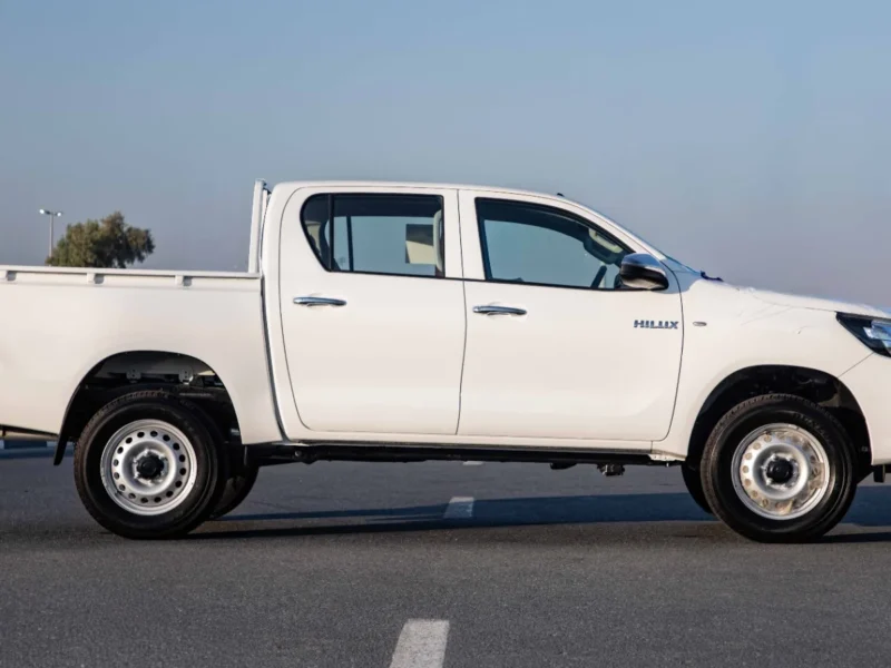 2026 Toyota Hilux DC 2.8L Turbo Diesel 4-Cylinder Engine White Red Pickup Truck GCC Specs