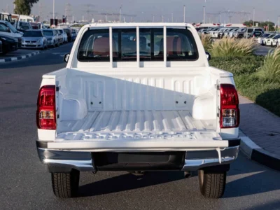 2026 Toyota Hilux DC 2.8L Turbo Diesel 4-Cylinder Engine White Red Pickup Truck GCC Specs