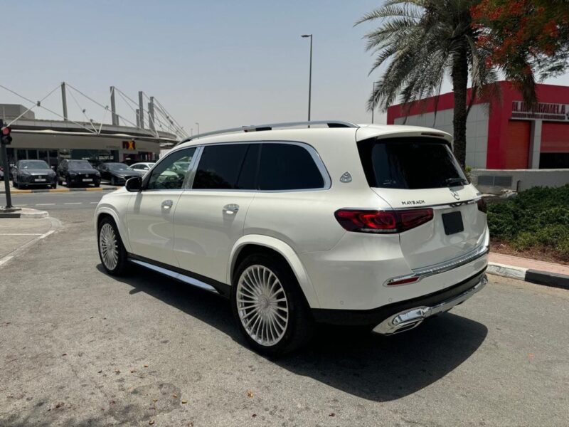 2024 Mercedes Maybach GLS600 4.0-liter Twin-turbocharged V8 Engine White Black SUV