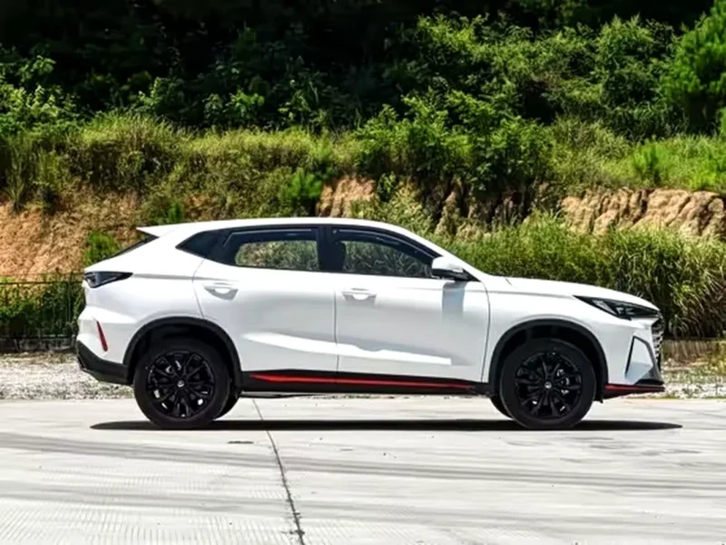 2026 Changan X5 Plus Pioneer 4 Cylinders Petrol Engine White Red SUV Chinese Specs