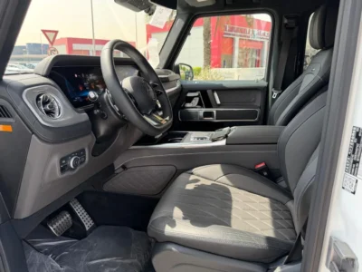 2025 Mercedes Benz G63 AMG STD NIGHT PACKAGE 4.0L V8 Engine White Black SUV