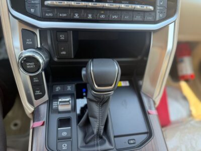 2026 Toyota Land Cruiser VXR 4.0 Litres 6 Cylinders Petrol Engine Black Beige SUV GCC Specs