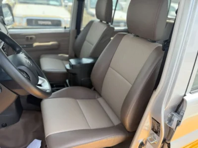 2024 Toyota Land Cruiser 79 4.0 Litres V6 Petrol Engine Silver Grey Pickup Truck Automatic DC