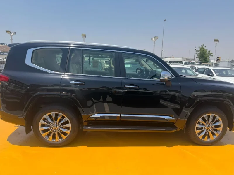 2026 Toyota Land Cruiser VXR 4.0 Litres 6 Cylinders Petrol Engine Black Beige SUV GCC Specs