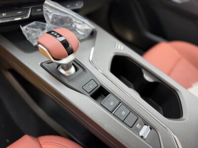 2025 Changan X5 Plus 1.5-liter turbocharged 4-cylinder Engine White Red SUV Chinese Specs