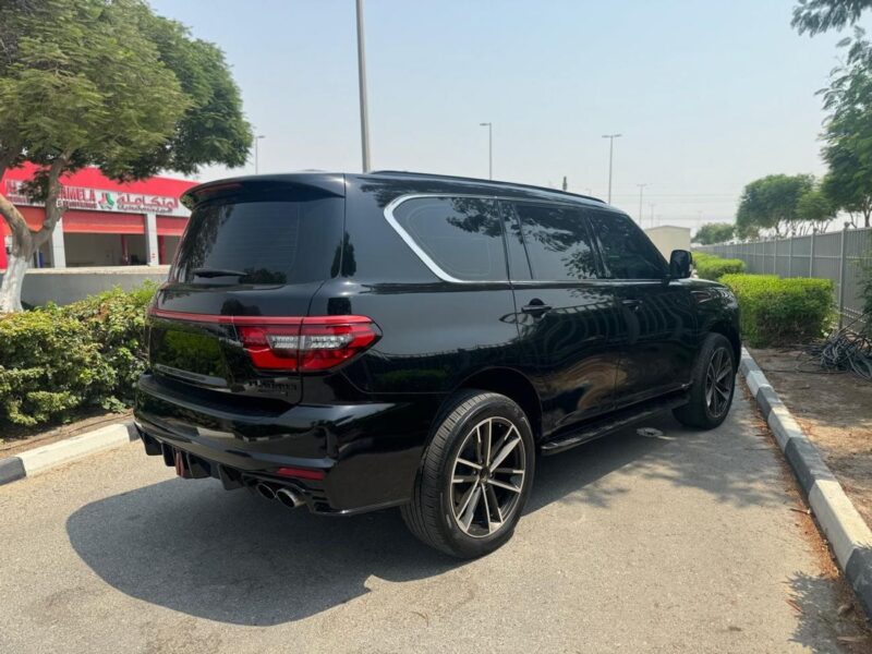 2022 Nissan Patrol LE T2 5.6 Liters 8 Cylinders Petrol Engine Black Red SUV GCC Specs